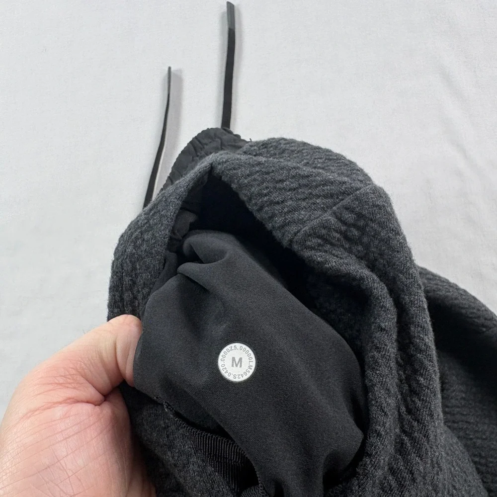 lululemon athletica pants are
